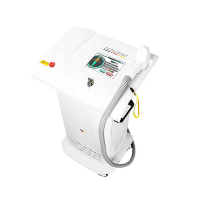 Trattamento confortevole con sistema di raffreddamento integrato e handpiece di lunga durata
