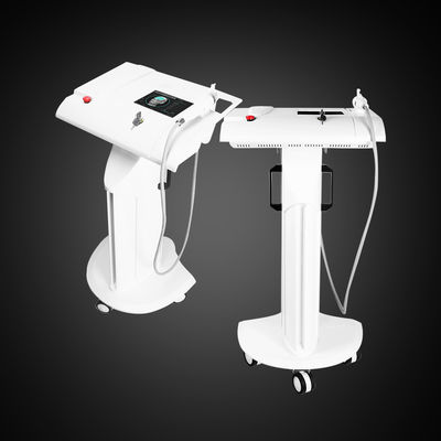 macchina frazionaria del dispositivo di rimozione rf Microneedle dell'acne 64pins