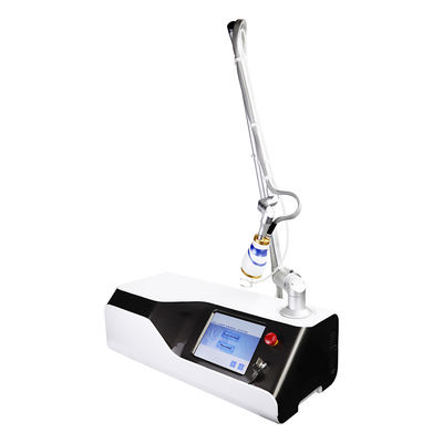 Medicina estetica Professionale Tipo di scrivania Femi Lift Ringiovanimento della pelle Macchina laser frazionata a CO2